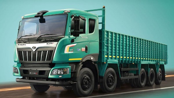 ఇది విన్నారా.. 70 ఏళ్ల వయసు దాటినా 11 వాహనాలు నడపడానికి లైసెన్స్ కలిగిన మహిళ