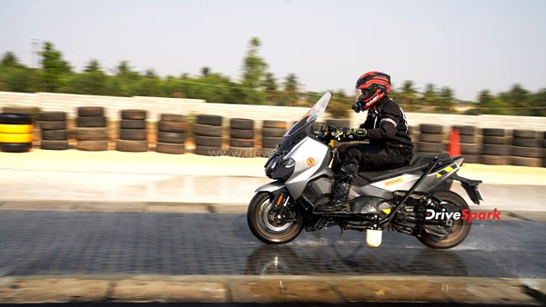 టూవీలర్ల సేఫ్టీ కోసం అధునాతన టెక్నాలజీని రూపొందించిన కాంటినెంటల్.. అదేంటి? ఎలా పనిచేస్తుంది?