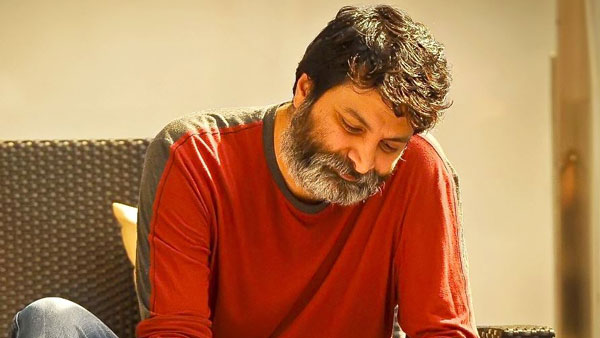 మాటల మాంత్రికుడు 'త్రివిక్రమ్ శ్రీనివాస్' ని తాకిన బ్లాక్ ఫిల్మ్ ఎఫెక్ట్: జరిమానా..!!