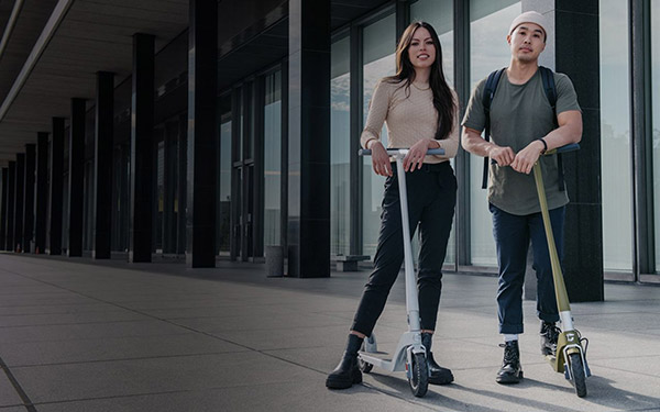 ఆఫీస్‌కి వస్తామంటే ఉచితంగా ఎలక్ట్రిక్ స్కూటర్లు ఇస్తాం.. ఉద్యోగులకు బంపర్ ఆఫర్ ప్రకటించిన గూగుల్!