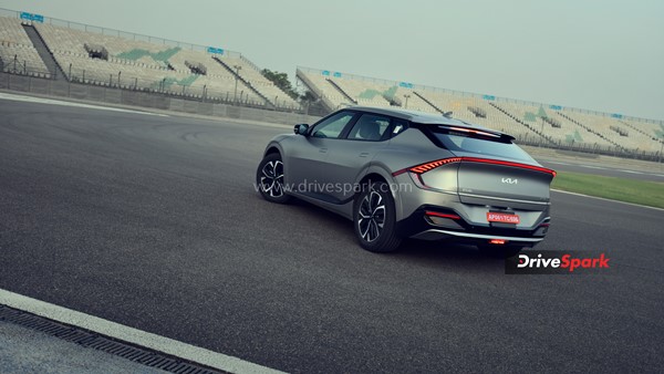 కియా ఈవీ6 టెస్ట్ డ్రైవ్ రివ్యూ.. మెరుపు వేగం, సుదీర్ఘమైన రేంజ్..