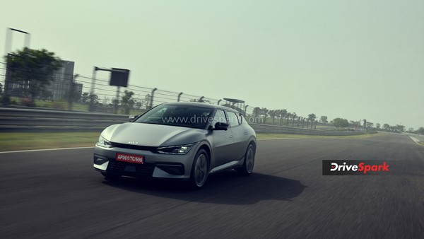 EV6 బుకింగ్స్ ప్రారంభించిన Kia Motors: బుకింగ్స్ ప్రైస్ ఎంతో తెలుసా?