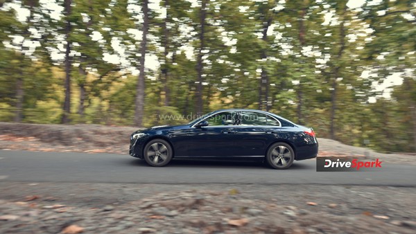 కొత్త 2022 మెర్సిడెస్ బెంజ్ సి-క్లాస్ టెస్ట్ డ్రైవ్ రివ్యూ.. సరికొత్త ప్రపంచంలోకి మీకు స్వాగతం..