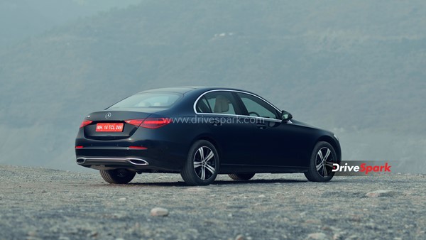 కొత్త 2022 మెర్సిడెస్ బెంజ్ సి-క్లాస్ టెస్ట్ డ్రైవ్ రివ్యూ.. సరికొత్త ప్రపంచంలోకి మీకు స్వాగతం..