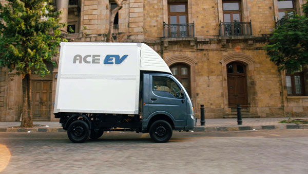 బ్యాటరీతో నడిచే టాటా ఏస్ ఈవీ (Tata Ace EV) వచ్చేసిందోచ్.. దీని రేంజ్ ఏంతో తెలుసా..?