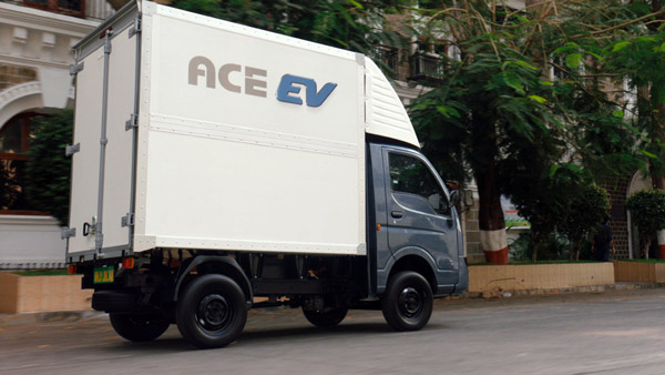 బ్యాటరీతో నడిచే టాటా ఏస్ ఈవీ (Tata Ace EV) వచ్చేసిందోచ్.. దీని రేంజ్ ఏంతో తెలుసా..?