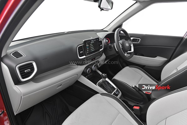 కొత్త 2022 హ్యుందాయ్ వెన్యూ టెస్ట్ డ్రైవ్ రివ్యూ.. పాత మోడల్‌కి దీనికి మధ్య పెద్ద తేడా ఏంటంటే..?