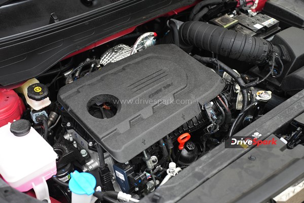 కొత్త 2022 హ్యుందాయ్ వెన్యూ టెస్ట్ డ్రైవ్ రివ్యూ.. పాత మోడల్‌కి దీనికి మధ్య పెద్ద తేడా ఏంటంటే..?