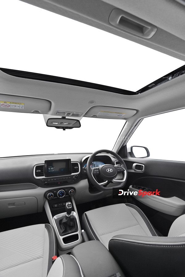 కొత్త 2022 హ్యుందాయ్ వెన్యూ టెస్ట్ డ్రైవ్ రివ్యూ.. పాత మోడల్‌కి దీనికి మధ్య పెద్ద తేడా ఏంటంటే..?