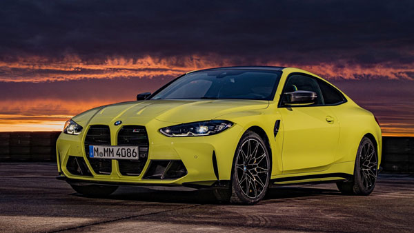 మియా ఖలీఫా వాహన ప్రపంచం.. ఒక్కసారి చూడాల్సిందే..!!