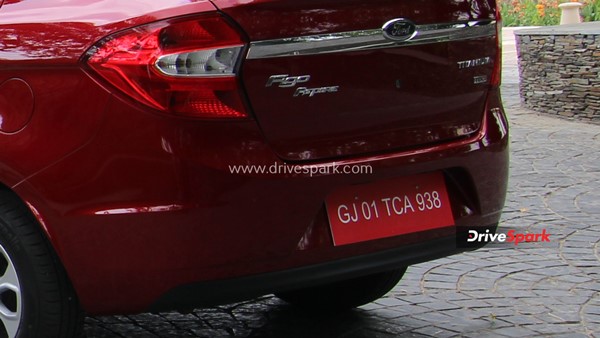 మీ పాత బండి నెంబర్ ప్లేట్ అంటే మీకు సెంటిమెంటా..? అయితే, దానిని మీరే ఉంచేసుకోండి!