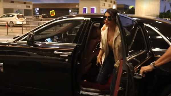 రోల్స్ రాయిస్ కారుతో కనిపించిన 'సమంత': ఈ కారు ఎవరిదో?