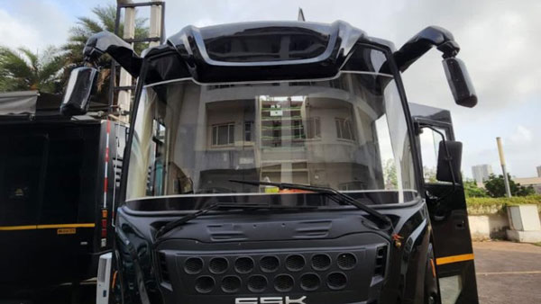 మతిపోగొడుతున్న 'శిల్పా శెట్టి' వ్యానిటీ వ్యాన్‌.. మీరూ చూడండి