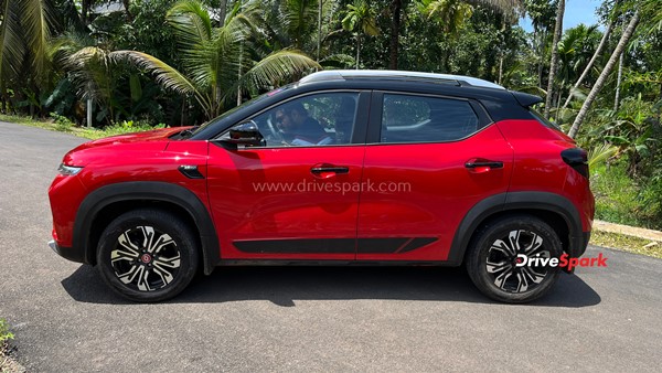 2022 రెనాల్ట్ కైగర్ రివ్యూ.. ఇందులో కొత్త అప్డేట్స్ ఏంటి?