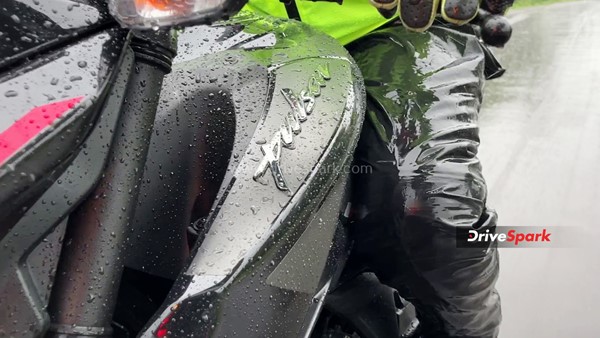 బజాజ్ పల్సర్ ఎన్160 (Bajaj Pulsar N160) టెస్ట్ రైడ్ రివ్యూ.. ఇది నిజంగానే 'బెస్ట్ స్పోర్టీ కమ్యూటర్ బైక్'..