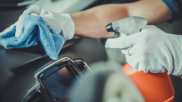 మీ కారు ఇంటీరియర్ని మీరే డీటేలింగ్ చేసుకోండి.. ఇలా చేస్తే తప్పకుండా హ్యాపీగా ఫీల్ అవుతారు! మీ కారు ఇంటీరియర్ని మీరే డీటేలింగ్ చేసుకోండి.. ఇలా చేస్తే తప్పకుండా హ్యాపీగా ఫీల్ అవుతారు!