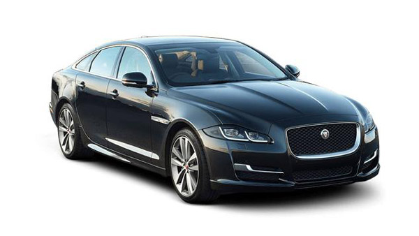 దీపిక & రణవీర్ మైండ్ బ్లోయింగ్ కార్ కలెక్షన్: ఆడి నుంచి ఆస్టన్ మార్టిన్ దాకా..!!