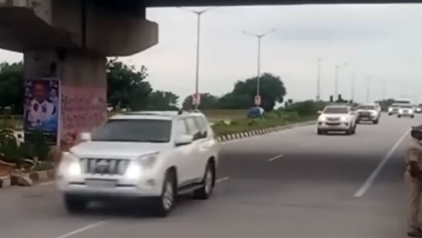 KCR కాన్వాయ్‌లో చేరిన కొత్త వాహనాలు.. ఒక్కొక్కటి రూ.1.30 కోట్లు: ఇంతకీ ఆ కార్లు ఏవో తెలుసా?