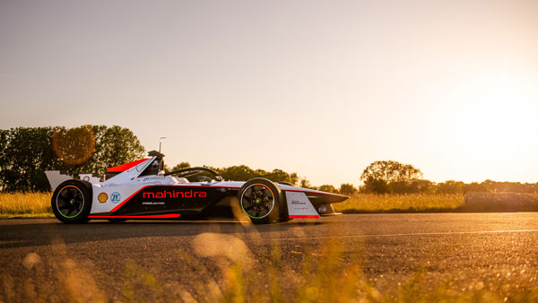 మీకు తెలుసా.. భారతదేశంలో అత్యంత వేగవతమైన కార్లు గురించి..!!