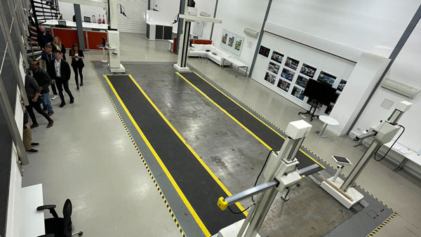 ఖండాంతరాలు దాటుతున్న ఓలా ఎలక్ట్రిక్: UK లో కొత్త ప్లాంట్‌