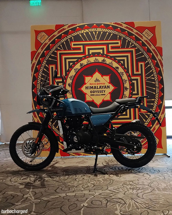 హిమాలయన్ మోటార్‌సైకిల్‌లో రెండు కొత్త కలర్ ఆప్షన్లు.. ఇప్పుడు మరింత స్టైలిష్‌గా మారిన అడ్వెంచర్ బైక్!