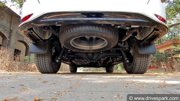 ఇవన్నీ దొంగల ఫేవరేట్ స్పేర్ పార్ట్స్.. కారులో వీటిని చిటికెలో మాయం చేసేస్తారు..!