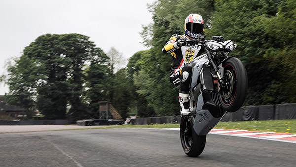 ట్రైయంప్ టిఈ1 (Triumph TE1) ఎలక్ట్రిక్ బైక్ వివరాలు వెల్లడి.. పూర్తి చార్జ్ పై 160 కిమీ రేంజ్!