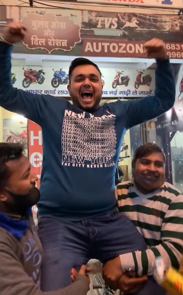 30 నిముషాల్లో 21 ప్లేట్స్ చోలే కుల్చా స్వాహా చేసాడు.. బుల్లెట్ బైక్ పట్టేసాడు: మీరు ట్రై చేయండి