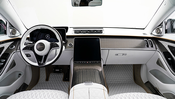 అసలే ఖరీదైన కారు, ఆపై ఖరీదైన కస్టమైజేషన్ ప్యాక్.. మెర్సిడెస్ మేబాక్ ఎస్-క్లాస్ మాన్సోరీ