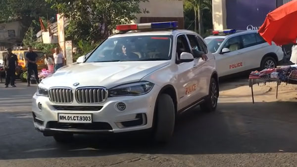 వామ్మో.. వామ్మో.. ముఖేష్ అంబానీ సెక్యూరిటీలో ఉన్న కార్లు: అంత ఖరీదా..?