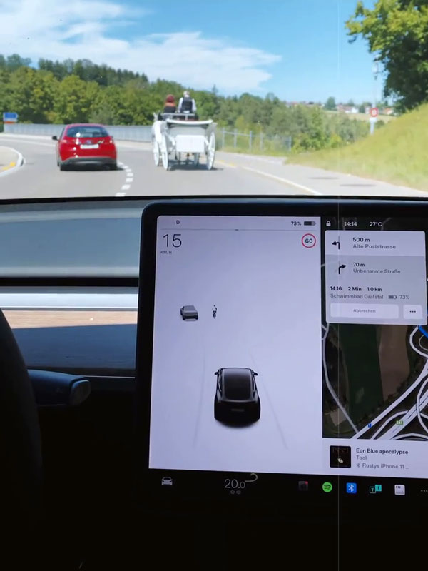 గుర్రపు బండిని గుర్తించలేని టెస్లా ఆటోమేటిక్ కార్లు.. ఇలాంటివి మన రోడ్లపైకి వస్తే అంతే సంగతులు..!