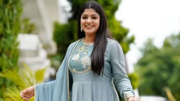 అద్భుతమైన కారు కొనుగోలు చేసిన 'అపర్ణ బాలమురళి'.. ధర ఎంతో తెలుసా?