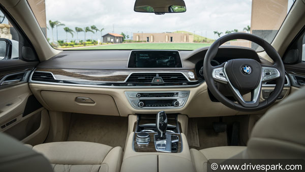 ఆధునిక కార్లలో ఈ ఫీచర్లు చాలా 