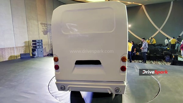 సింగిల్ చార్జ్‌పై 165 కిమీ రేంజ్ అందించే ఎలక్ట్రిక్ కార్గో త్రీవీలర్.. వ్యాపారస్థులకు ఇక పండగే..!