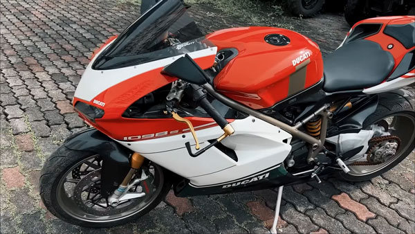 ఏడేళ్లు నిరుపయోగంగా పడి ఉన్న అరుదైన డుకాటీ..