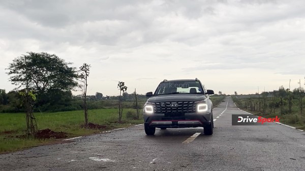 హ్యుందాయ్ వెన్యూ ఎన్-లైన్ టెస్ట్ డ్రైవ్ రివ్యూ - ఈ స్పెషల్ ఎస్‌యూవీ నిజంగానే చాలా స్పెషల్..!