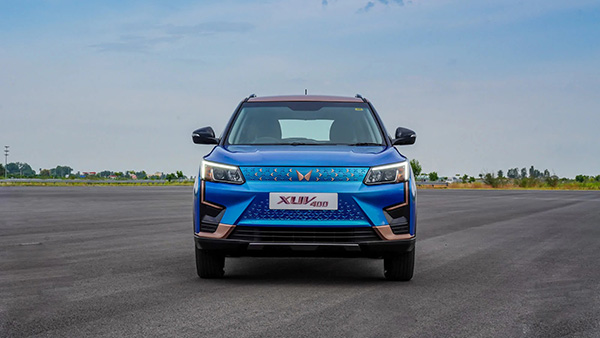 XUV400 ఆవిష్కరణ, ఫుల్ చార్జ్‌పై 456 కిమీ రేంజ్!