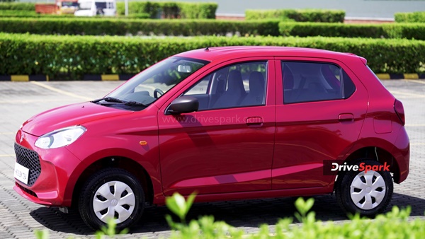 మారుతి ఆల్టో కె10 vs మారుతి సెలెరియో.. రెండింటిలో ఏది కొనాలో తెలియక కన్ఫ్యూజ్ అవుతున్నారా?