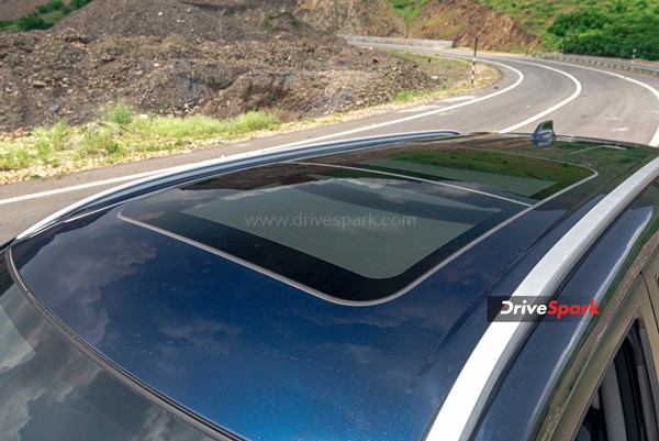 మారుతి సుజుకి గ్రాండ్ విటారా రివ్యూ.. లేటెస్ట్ డిజైన్ & అప్డేటెడ్ ఫీచర్స్, ఇంకా ఎన్నో..