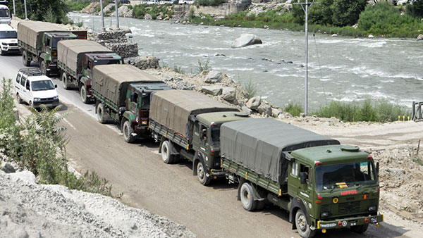 భారత సైన్యం కూడా ఇప్పుడు ఎలక్ట్రిక్ వాహనాల వైపుకు మారుతోంది..! మరి మీ సంగతి ఏంటి..?