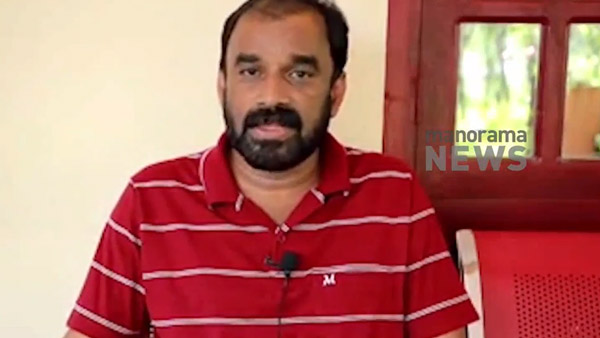 మళ్ళీ వెలుగులోకి వచ్చిన హెల్మెట్ రచ్చ.. కారులో వెళ్లే వ్యక్తికి హెల్మెట్ లేదని జరిమానా