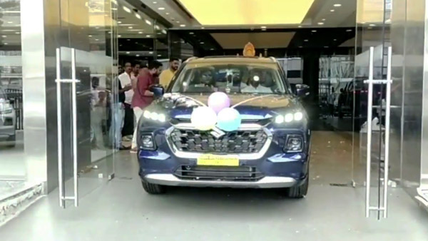 కొత్త కారు కొనుగోలుతో రచ్చరచ్చ చేసిన రచ్చ రవి [వీడియో].. ఇంతకీ ఆ కారు ఏదో తెలుసా?