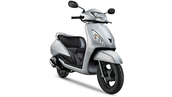 జుపీటర్ కొనుగోలు చేయడానికి 5,000 నాణేలు తీసుకెళ్లాడు.. షోరూమ్ సిబ్బందికి మరింత పనిపెట్టేసాడు