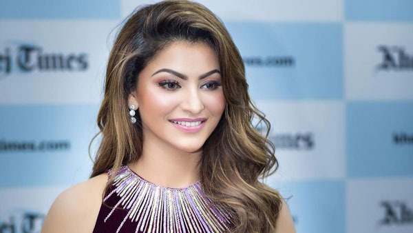 బాలీవుడ్ బ్యూటీ 'ఊర్వశి రౌతేలా' ఖరీదైన కార్లు