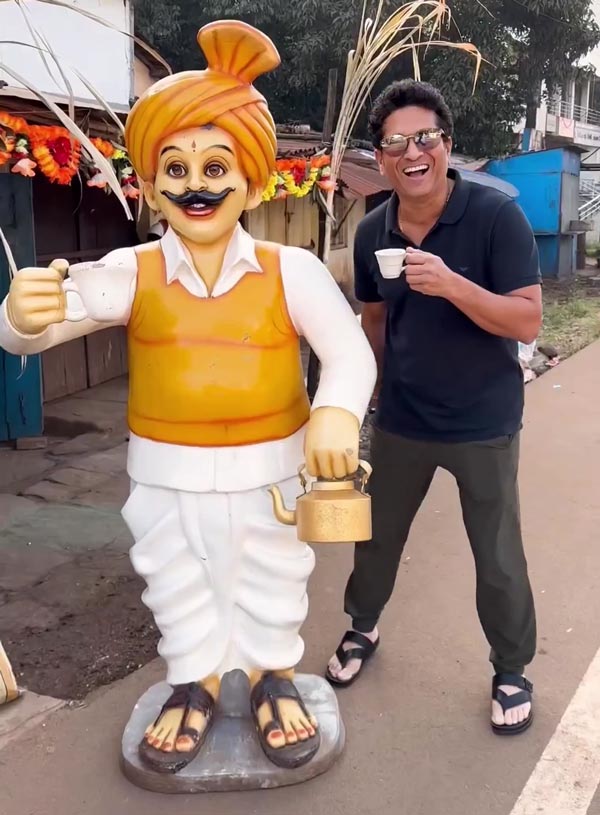 కియా వారి నయా కారుతో కనిపించిన 'సచిన్ టెండూల్కర్'.. రోడ్డుపక్కనే ఛాయ్ & అభిమానులతో మంతనాలు: వీడియో వైరల్