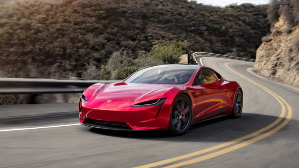 ట్విట్టర్ కొత్త బాస్ ఎలోన్ మస్క్ కార్ గ్యారాజ్‌లో ఉండే అరుదైన కార్లను చూశారా..?