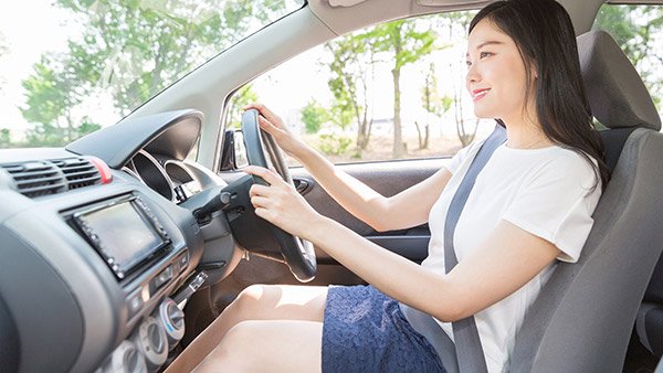 కారులో మీ ప్రయాణం సురక్షితంగా సాగాలంటే, మీ డ్రైవింగ్ పొజిషన్‌ను ఇలా సెట్ చేసుకోండి..!