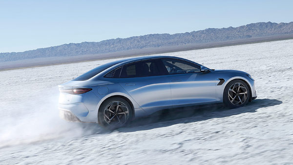 700 కిమీ రేంజ్ అందించే BYD సీల్