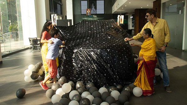 సీరియల్స్ చేస్తూ ఖరీదైన బెంజ్ కారు కొనేసి రూపాలి గంగూలీ.. ధర ఎంతో తెలుసా?