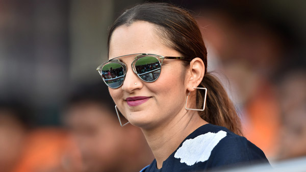 టెన్నిస్ స్టార్ 'సానియా మీర్జా' ఉపయోగించే కారు - ఇక్కడ చూడండి